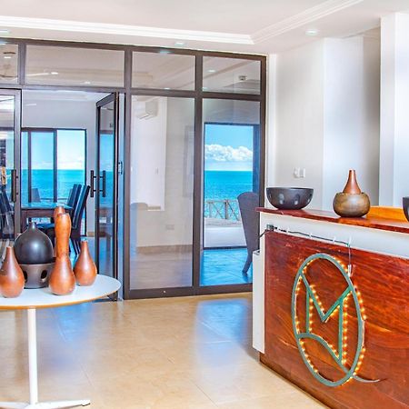 Majula Boutique Hotel Serrekunda Eksteriør bilde